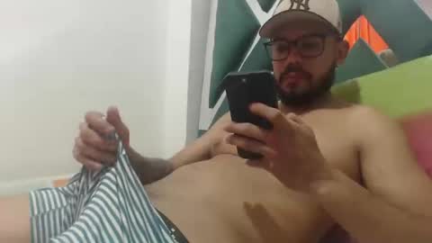 Snapshot of juanfe_style chatting on 09.27.25 juanfe_style online show from 09.27.25