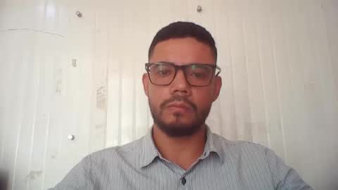 Snapshot of juanfe_style chatting on 11.05.25 juanfe_style online show from 11.05.25