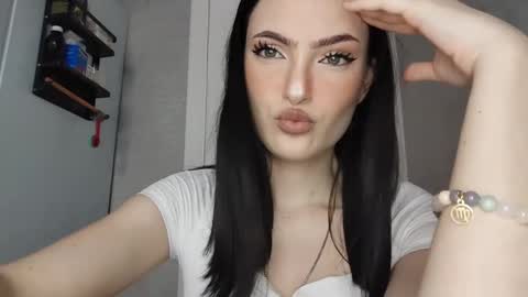 Veronika online show from 05.24.26