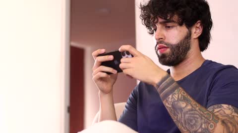 Snapshot of juanrizzo chatting on 12.04.24 Juan online show from 12.04.24