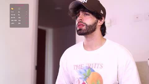 Snapshot of juanrizzo chatting on 02.13.25 Juan online show from 02.13.25