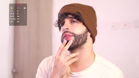 Snapshot of juanrizzo chatting on 02.22.25 Juan online show from 02.22.25