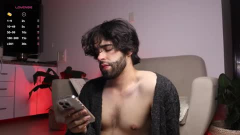 Snapshot of juanrizzo chatting on 10.08.25 Juan online show from 10.08.25