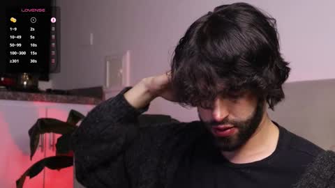 Snapshot of juanrizzo chatting on 10.09.25 Juan online show from 10.09.25