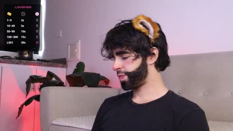 Snapshot of juanrizzo chatting on 10.10.25 Juan online show from 10.10.25