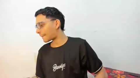 juansuarez204 online show from 09.16.25