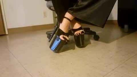 Judy Booty online show from 12.10.24