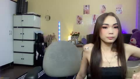 EloiseMoree online show from 12.06.24