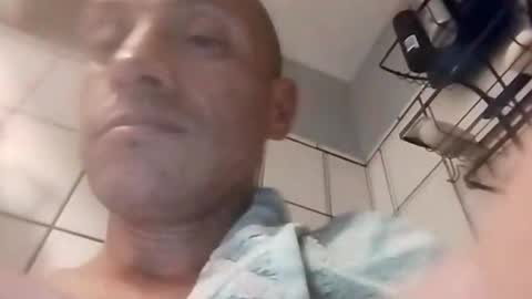 Snapshot of jugg3 chatting on 02.08.25 Carlos online show from 02.08.25