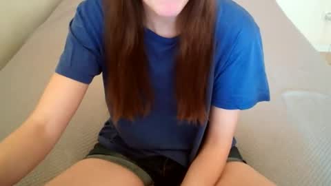 Snapshot of juicetalia chatting on 10.18.25 JuiceTalia online show from 10.18.25