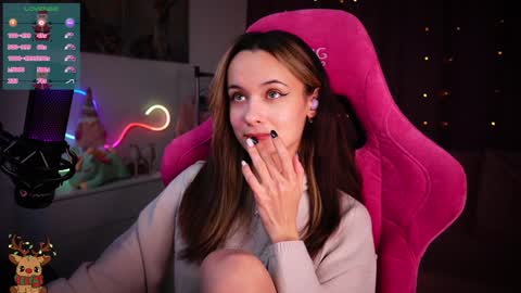 Snapshot of juicy___angel chatting on 12.14.24 Angelina online show from 12.14.24
