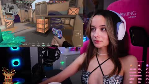 Snapshot of juicy___angel chatting on 01.20.25 Angelina online show from 01.20.25