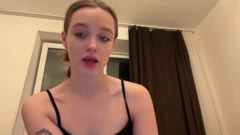 Snapshot of juicy_angels chatting on 04.15.26 alexa online show from 04.15.26