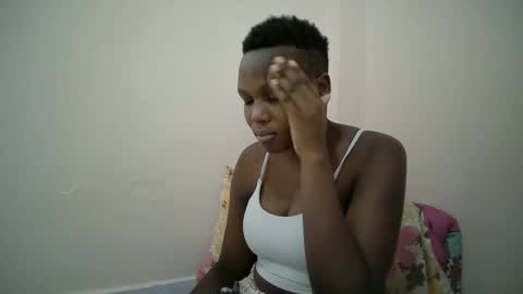 juicy_bella2 online show from 09.30.25