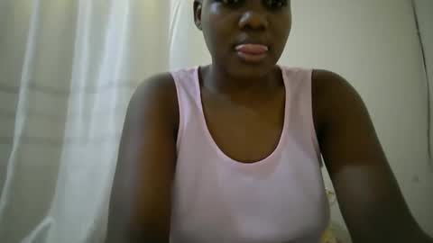 juicy_bella2 online show from 10.17.25