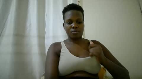 juicy_bella2 online show from 10.18.25