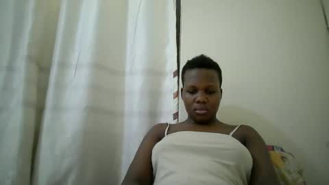 juicy_bella2 online show from 10.31.25