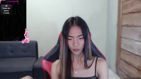 Snapshot of juicy_cumellah chatting on 09.25.25 Ellah online show from 09.25.25