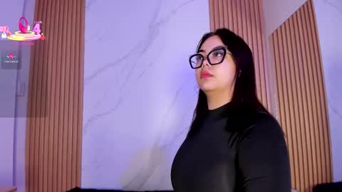 Snapshot of juicy_led_ chatting on 09.13.25 Juicy online show from 09.13.25