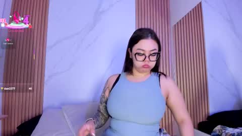 Snapshot of juicy_led_ chatting on 10.02.25 Juicy online show from 10.02.25