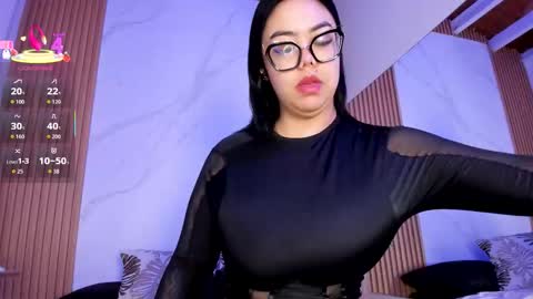 Snapshot of juicy_led_ chatting on 10.18.25 Juicy online show from 10.18.25