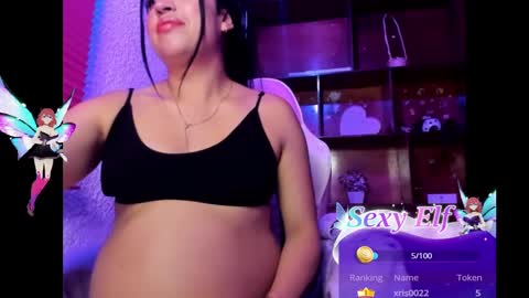Snapshot of juicy_peach_ass chatting on 12.16.24 valeska online show from 12.16.24
