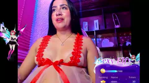 Snapshot of juicy_peach_ass chatting on 12.24.24 valeska online show from 12.24.24