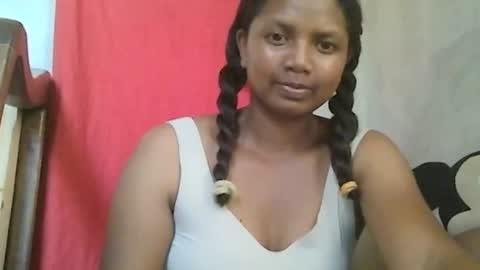 Snapshot of juicy_pretty chatting on 12.09.24 stellah online show from 12.09.24