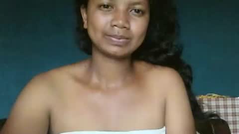 Snapshot of juicy_pretty chatting on 12.31.24 stellah online show from 12.31.24