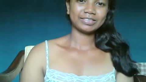 Snapshot of juicy_pretty chatting on 01.12.25 stellah online show from 01.12.25