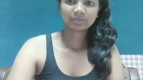 Snapshot of juicy_pretty chatting on 01.13.25 stellah online show from 01.13.25