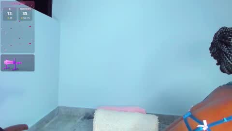 Snapshot of juicy_sky chatting on 02.23.26 Your Paradise online show from 02.23.26