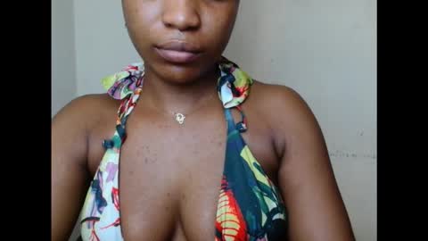 Snapshot of juicycuntx chatting on 09.10.25 juicycuntx online show from 09.10.25