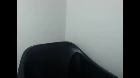 Snapshot of juicycuntx chatting on 10.25.25 juicycuntx online show from 10.25.25