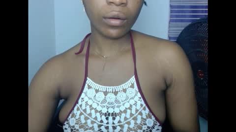 Snapshot of juicycuntx chatting on 10.29.25 juicycuntx online show from 10.29.25