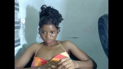 juicynpinkx online show from 04.18.26