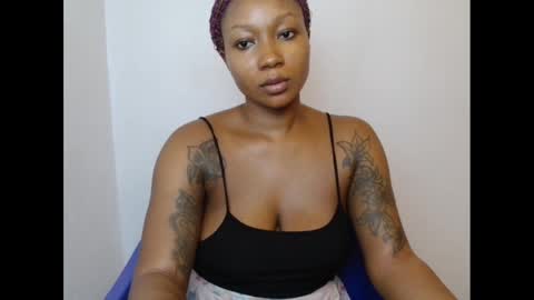 juicyxpink online show from 02.11.25