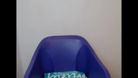 juicyxpink online show from 02.15.25