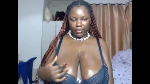 Snapshot of juicyxxxboobs chatting on 10.17.25 juicyxxxboobs online show from 10.17.25