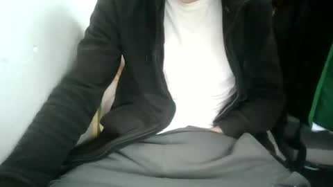 Snapshot of juju78juju chatting on 02.25.25 juju78juju online show from 02.25.25