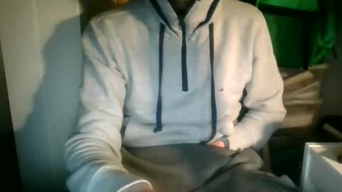 Snapshot of juju78juju chatting on 10.21.25 juju78juju online show from 10.21.25