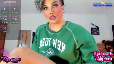 Jujubee online show from 12.20.24