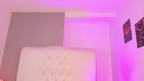 juleejoel online show from 12.20.24