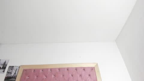 juleejoel online show from 01.15.25