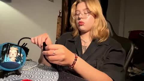 Elvia online show from 03.02.26