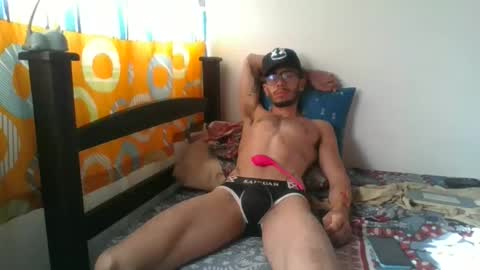 Snapshot of julfigo chatting on 12.09.24 Julfigo online show from 12.09.24