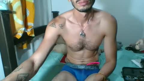 Snapshot of julfigo chatting on 01.03.25 Julfigo online show from 01.03.25