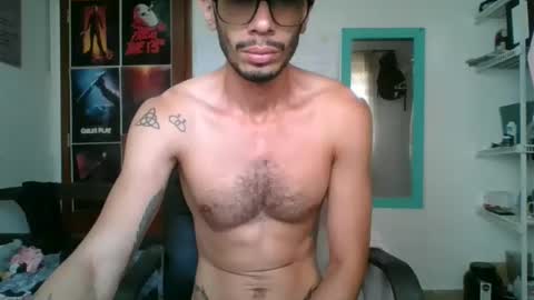 Snapshot of julfigo chatting on 01.06.25 Julfigo online show from 01.06.25