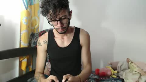 Snapshot of julfigo chatting on 01.15.25 Julfigo online show from 01.15.25