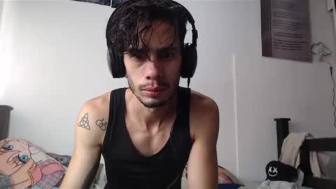 Snapshot of julfigo chatting on 02.14.25 Julfigo online show from 02.14.25